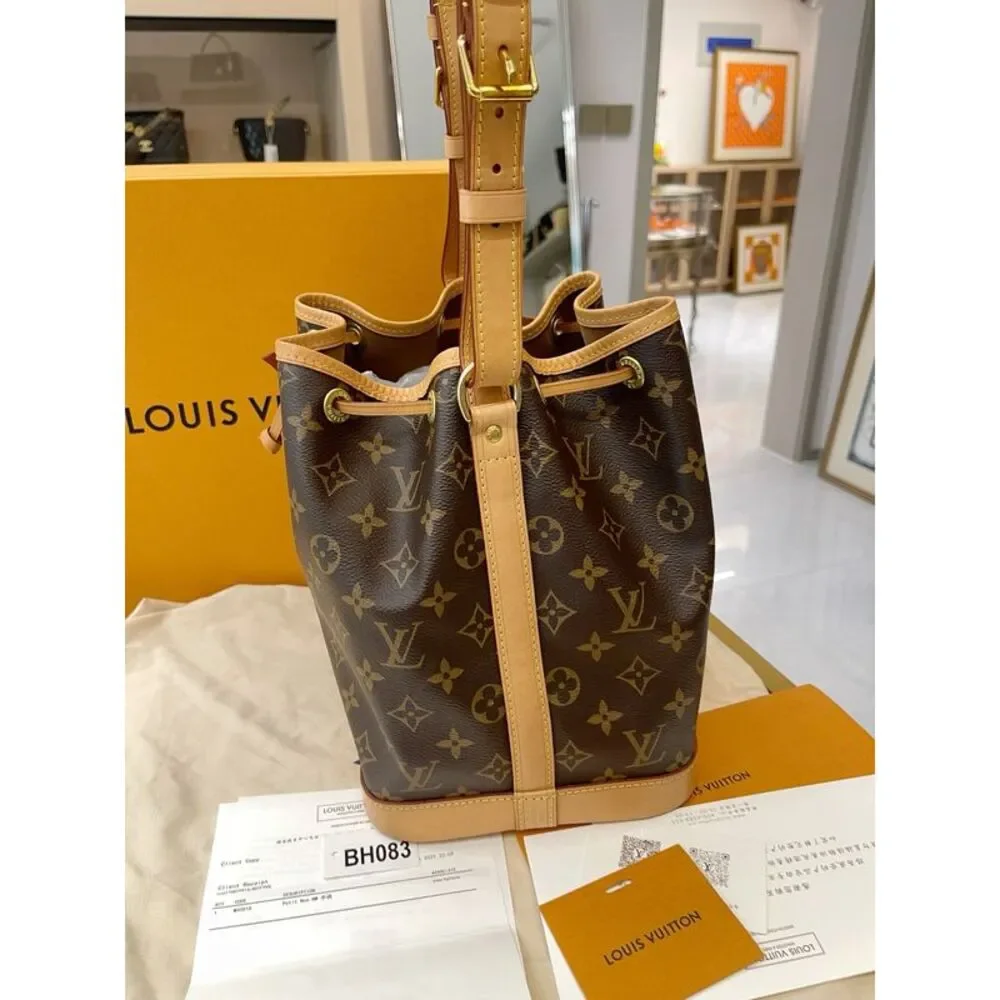 Louis Vuitton Women Pre-Loved Bag Very Good Condition